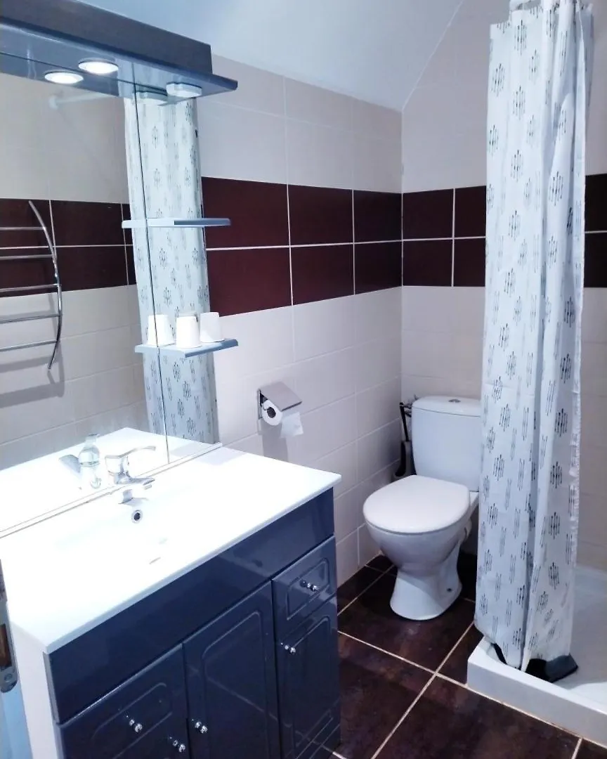 Apartment Chambre Auberge Du Donjon Bournazel  France