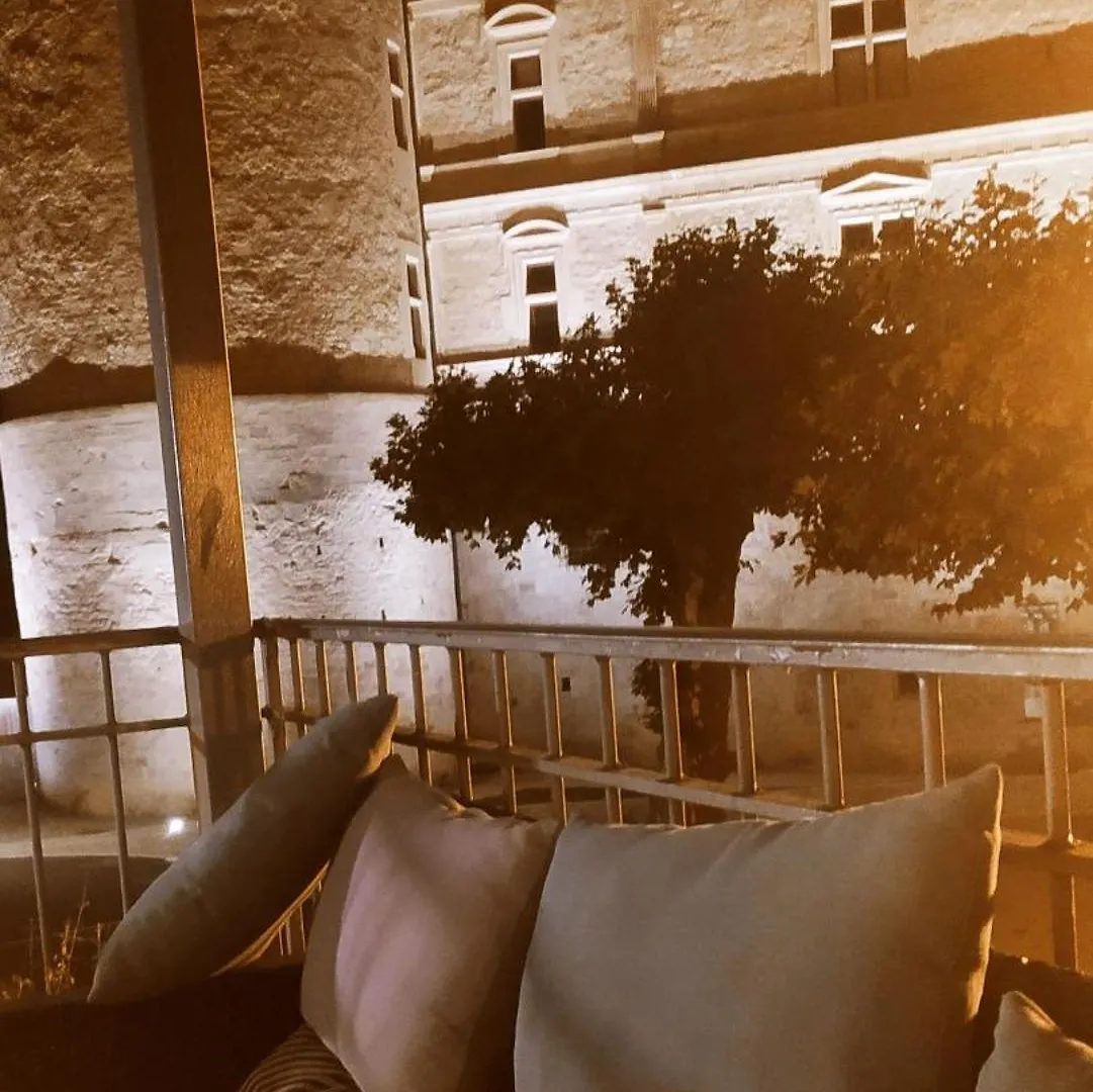 Apartment Chambre Auberge Du Donjon Bournazel